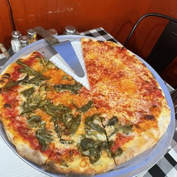 Cafe Apizza - LG Tomato Pie with mozzarella and half green peppers. - Pizza Near Me - Forty Fort, Pennsylvania