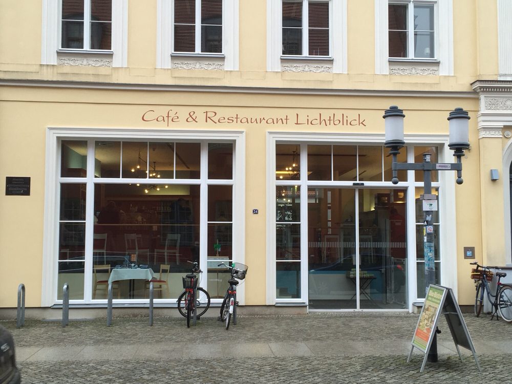 CAFÉ-RESTAURANT LICHTBLICK - Updated June 2024 - Markt 23, Greifswald ...