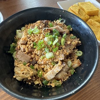 Bagan Burmese Kitchen - Burmese Garlic Noodle (Chicken/ Pork) - Burmese Near Me - Los Angeles, California