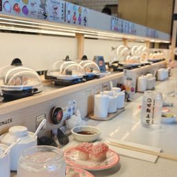 UZU REVOLVING SUSHI - Updated September 2025 - 721 Photos