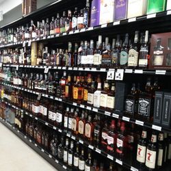 Halfmoon Wine & Liquor