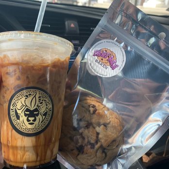 Qreate Coffee + Studio - Tiger latte and phatash chocolate chip cookie! - Coffee & Tea Near Me - Orlando, Florida Qreate Coffee + Studio - Tiger latte and phatash chocolate chip cookie! - Coffee & Tea Near Me - Orlando, Florida