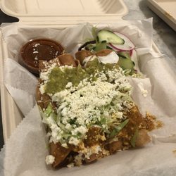 Dos Banditos - Short rib taco doros