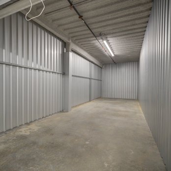 Big Tex Storage - Our 10x30 is the largest climate controlled unit, storing all the contents of a 4 bedroom home. - Self Storage Near Me - Houston, Texas