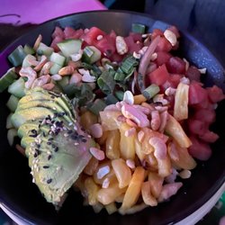 Belleville's Watering Hole & Diner - Ahi tuna bowl