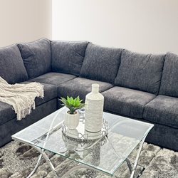 Ebenezer Furniture - Lesley Sectional