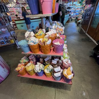 Bruce's Candy Kitchen - Candy Stores Near Me - Cannon Beach, Oregon Bruce's Candy Kitchen - Candy Stores Near Me - Cannon Beach, Oregon