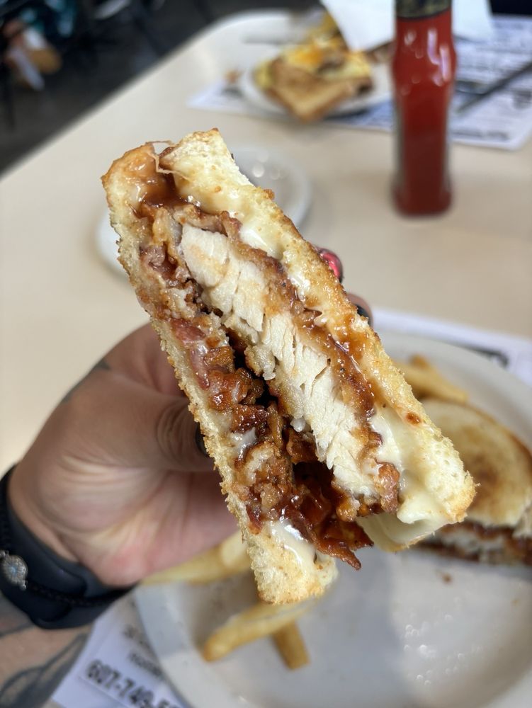 Food from Hyde Diner