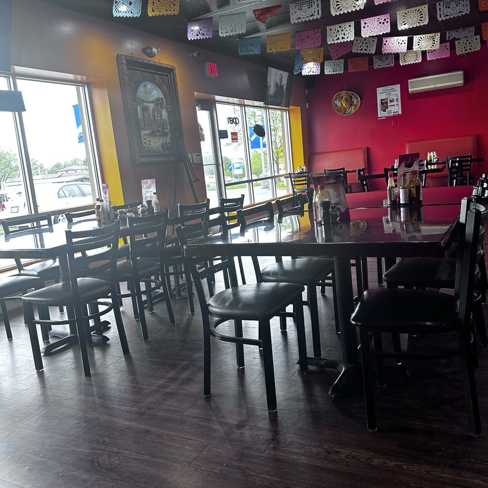 Si Senor 2 - Inside - Mexican Near Me - Coralville, Iowa Si Senor 2 - Inside - Mexican Near Me - Coralville, Iowa