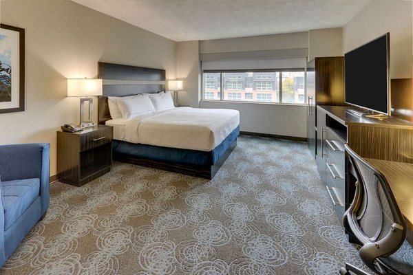 DoubleTree by Hilton St. Louis Forest Park by null