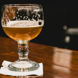1668 Winery & Lockside Brewery