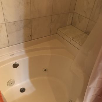 Hotel 1110 - Huge tub - Hotels Near Me - Monterey, California Hotel 1110 - Huge tub - Hotels Near Me - Monterey, California