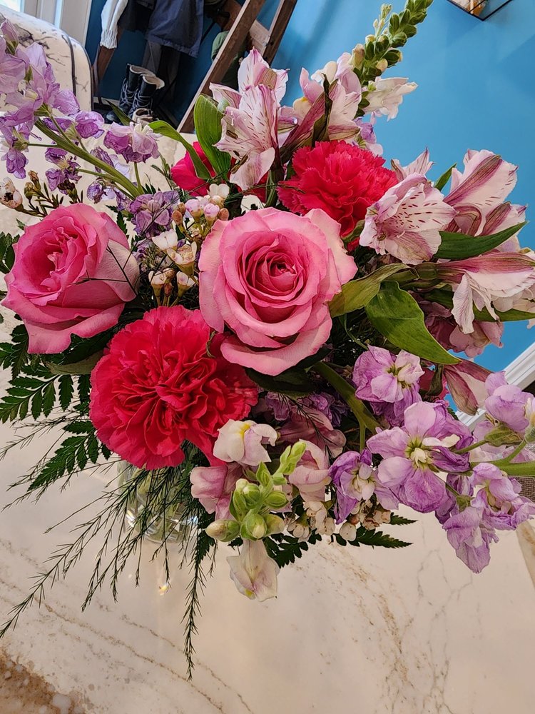 TAYLOR FLORIST Updated October 2024 19 Photos & 12 Reviews 408