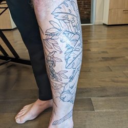 Fortunata Tattoo Studio - Getting close to color.