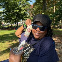 Hops& Harvest Festival - Enjoying the Draft Apple Pie drink. Yummy!