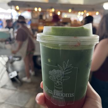 Pua Blooms - Strawberry matcha coconut float - Coffee & Tea Near Me - Urban Honolulu, Hawaii