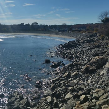 Cliff Walk - The look back at York Harbor Beach. - Hiking Near Me - York, Maine