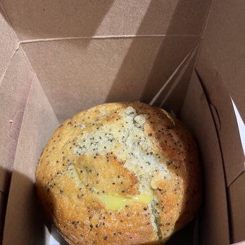 The Greenery Cafe - Lemon Poppyseed Muffin - Breakfast & Brunch Near Me - Ogunquit, Maine