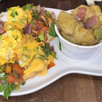 Two Chicks Café - CBD - Veggies Benedict - Breakfast & Brunch Near Me - New Orleans, Louisiana Two Chicks Café - CBD - Veggies Benedict - Breakfast & Brunch Near Me - New Orleans, Louisiana