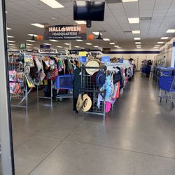 Goodwill Thrift Store & Donation Center - Entrance