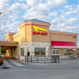 Exterior photo of In-N-Out Burger - Fort Worth, Texas Exterior photo of In-N-Out Burger - Fort Worth, Texas