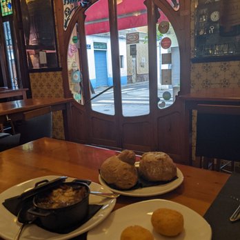 Casa Montaña - Tapas Bars Near Me - Valencia, V Casa Montaña - Tapas Bars Near Me - Valencia, V