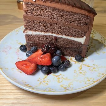 Harper's - Chocolate cake - Steakhouses Near Me - Nashville, Tennessee Harper's - Chocolate cake - Steakhouses Near Me - Nashville, Tennessee