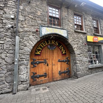 Kyteler's Inn - Pubs Near Me - Kilkenny, KK Kyteler's Inn - Pubs Near Me - Kilkenny, KK