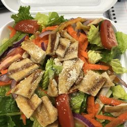 Jugos y Licuados MILU - Vegetable chicken salad