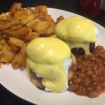 The White Apron - Crab Cake Benedict - Breakfast & Brunch Near Me - Oshawa, Ontario The White Apron - Crab Cake Benedict - Breakfast & Brunch Near Me - Oshawa, Ontario