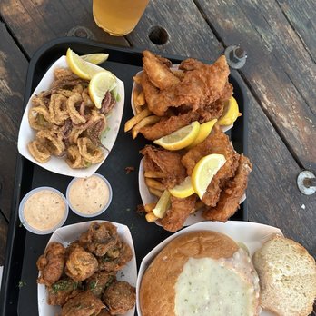 Sea Pal Cove - Calamari, fried mushrooms, fish and chips, clam chowder - Fish & Chips Near Me - Fort Bragg, California Sea Pal Cove - Calamari, fried mushrooms, fish and chips, clam chowder - Fish & Chips Near Me - Fort Bragg, California