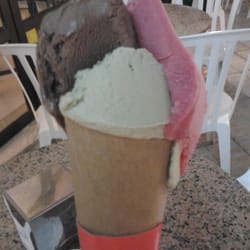 Miretti - Chocolate, pistacho y frambuesa