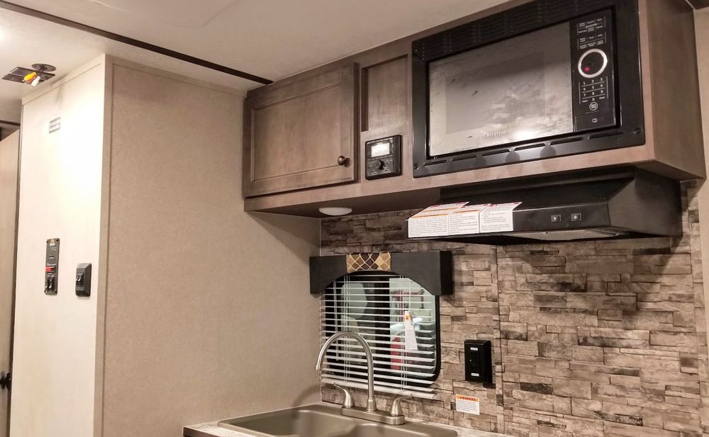MEYER’S MENTOR RV 32 Photos 145 R W Pkwy, Madison, Ohio RV