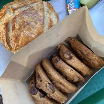 Harbour Galley - 6 count cookies - New American Near Me - Anaheim, California Harbour Galley - 6 count cookies - New American Near Me - Anaheim, California