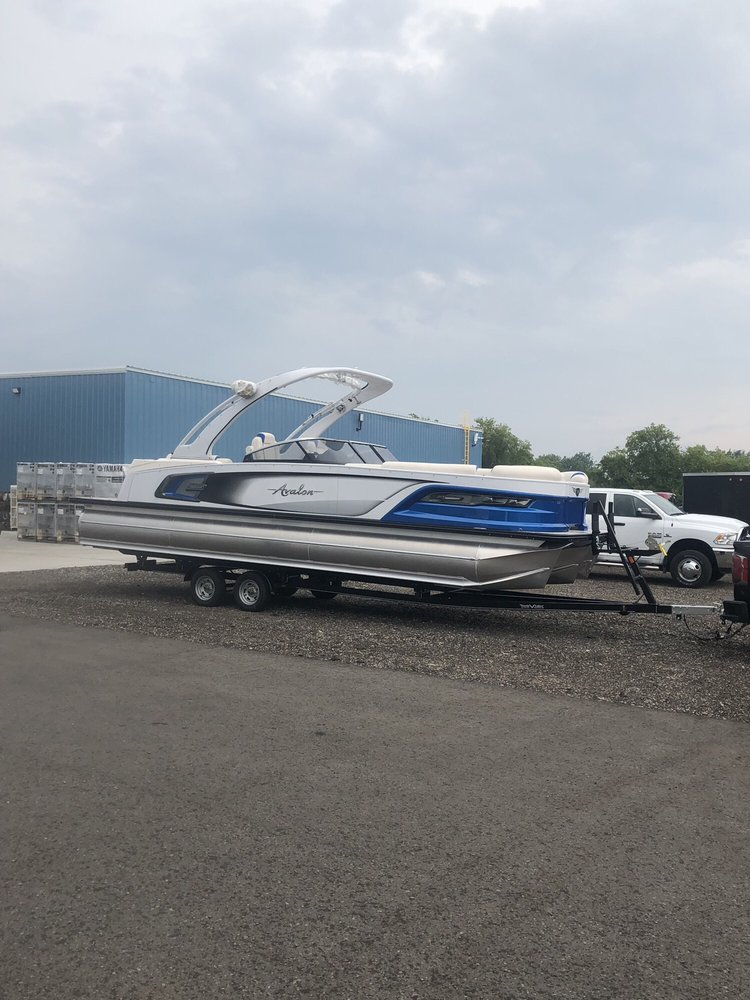 CAPRI MARINA Updated August 2024 457 Lakeshore Dr, Lakeville