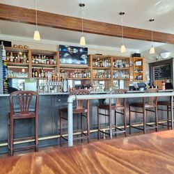 Salish Grill - Bar area