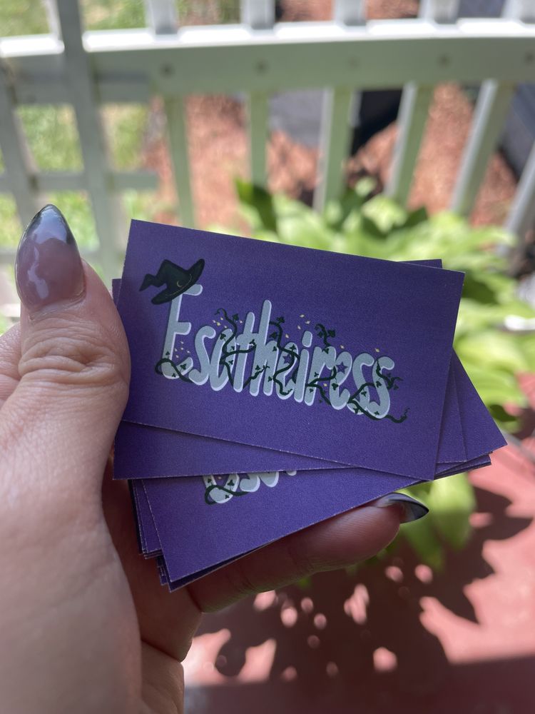 Social spots from Esotheiress