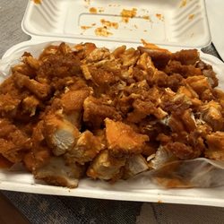 House of Wings - Buffalo chicken waffle bowl