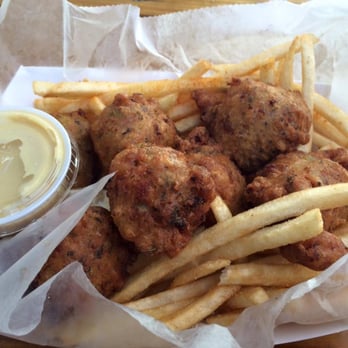 DJ's Clam Shack - Seafood Near Me - Key West, Florida