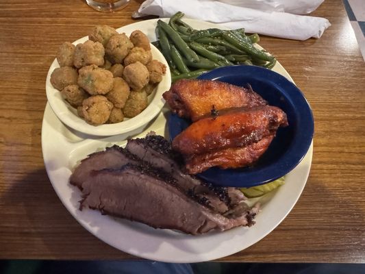 The Green Mesquite BBQ & More by null