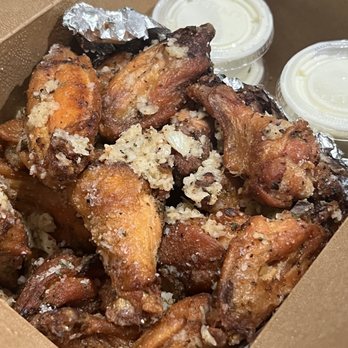 Delray Pizza - Garlic Parm wings - Pizza Near Me - Delray Beach, Florida Delray Pizza - Garlic Parm wings - Pizza Near Me - Delray Beach, Florida