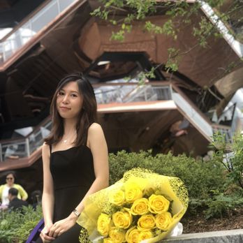 Lapeoni Flowers and Events - Florists Near Me - Brooklyn, New York