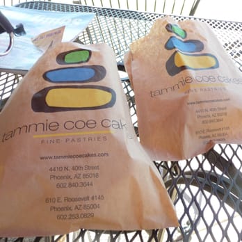 Tammie Coe Cakes - Outdoor Lunch at MJ Bread and Tammie Coe Cakes - Bakeries Near Me - Phoenix, Arizona Tammie Coe Cakes - Outdoor Lunch at MJ Bread and Tammie Coe Cakes - Bakeries Near Me - Phoenix, Arizona