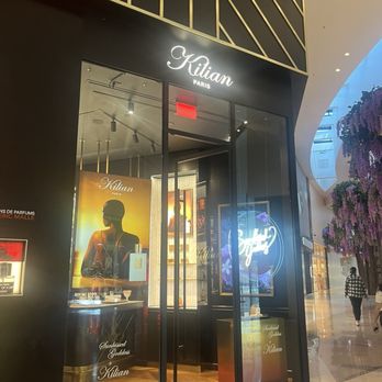 Kilian Paris - Located in Aria. Crystals shops. - Perfume Near Me - Las Vegas, Nevada Kilian Paris - Located in Aria. Crystals shops. - Perfume Near Me - Las Vegas, Nevada