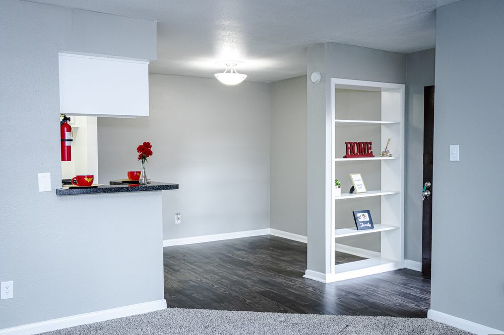 LA ESTANCIA APARTMENTS Updated September 2024 51 Photos 6200