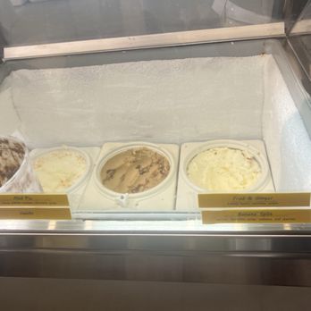 Larry's Homemade Ice Cream - Different flavors - Ice Cream & Frozen Yogurt Near Me - Washington, DC, District of Columbia