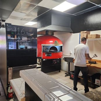 916 Stone Oven Pizza - Beautiful oven imported from Italy! - Pizza Near Me - Citrus Heights, California 916 Stone Oven Pizza - Beautiful oven imported from Italy! - Pizza Near Me - Citrus Heights, California