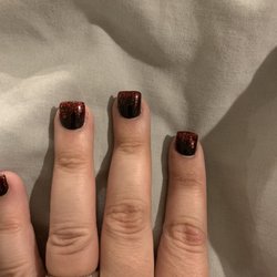 Perth Nails - EVERY SINGLE NAIL IS CROOKED.