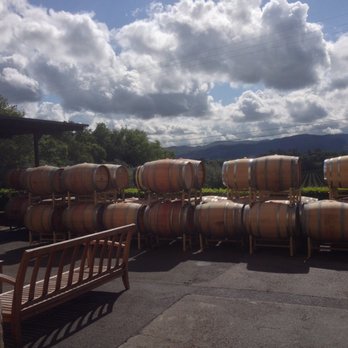 Regusci Winery - Wine Tasting Room Near Me - Napa, California Regusci Winery - Wine Tasting Room Near Me - Napa, California