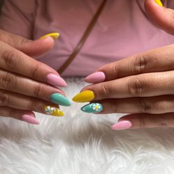 Glo Nails